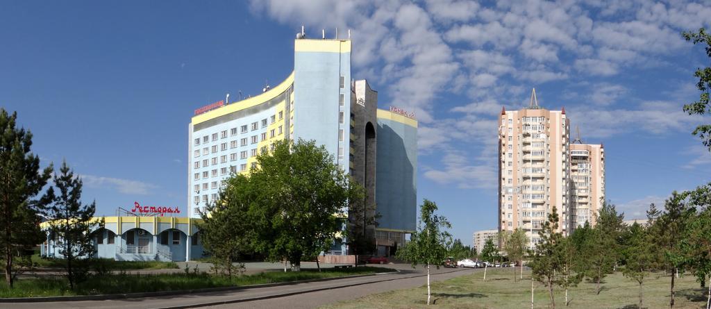 Hotel Sary Arka Pawlodar Exterior foto